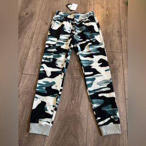 Under armour boys pennant woven cargo print pants
